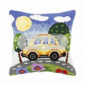 kruissteekkussen verkeer, rijdende auto