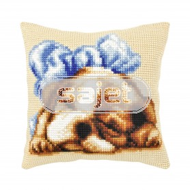 kruissteekkussen puppy slaapt