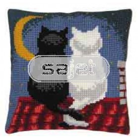 kruissteekkussen poezen op dak