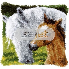 knoopkussen paard met veulen