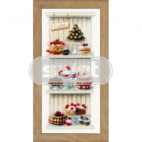 borduurpakket gebak in vitrine