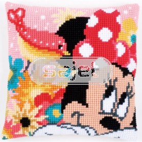 kruissteekkussen mickey mouse, minnie heeft een geheim