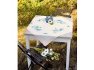 kruissteekdekservet libellen en paardebloemen, ecru
