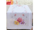 kruissteekloper kleurige bloemen, wit